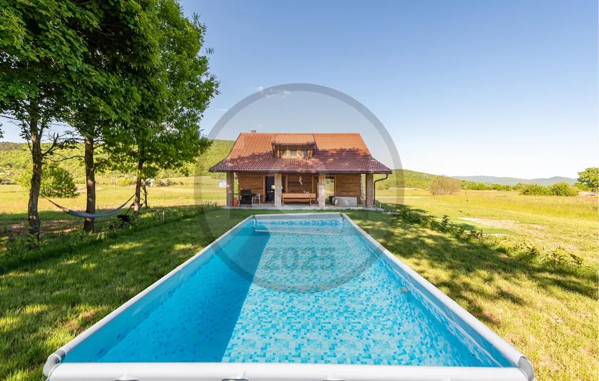 Stunning home in Prvan Selo with sauna - Image 1