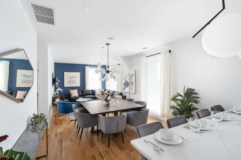 Upscale 2floor 4Bdrs/4BA Plateau+Parking - Image 1