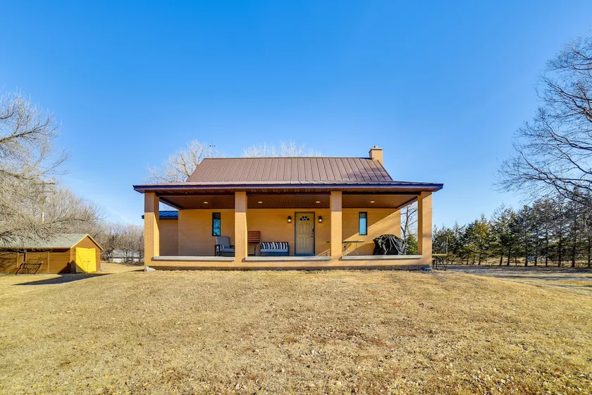 Covered Porch & Grill: 1-acre Property in Bristow! - Image 1
