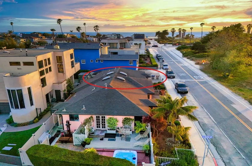 25% Off August! Walk To Beach, Private Hot Tub* - Image 1
