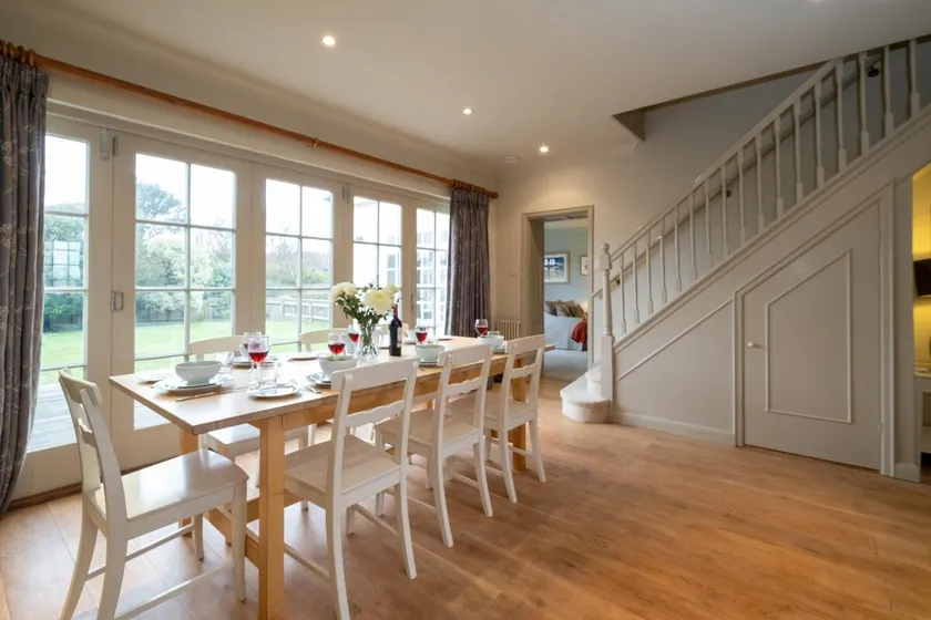 3 The Coastguards, Thorpeness - Only a stones throw from the Beach and very close to famous boating Meare, Country Club and Golf Club - Aldeburgh Coastal Cottages - Image 1