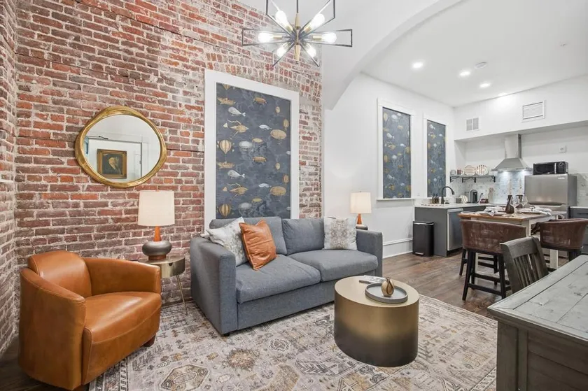 Aviator Inspired 1BR at the Raven Pool - Image 1
