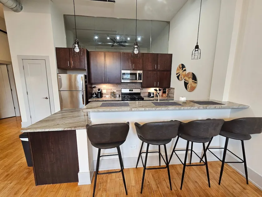 4 Bedroom, Sleeps 20 people! - Image 1