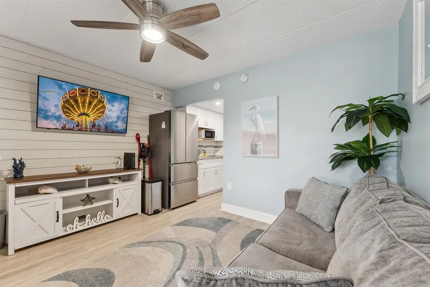 1BR Pool Parking BBQ Stay Salty Condo@Harbor Light - Image 1