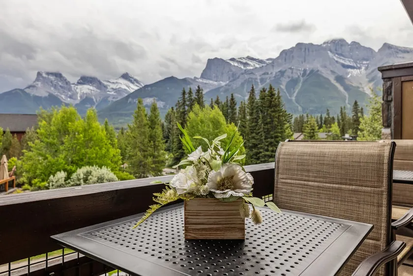 Three Peaks Haven | Epic Views - Image 1
