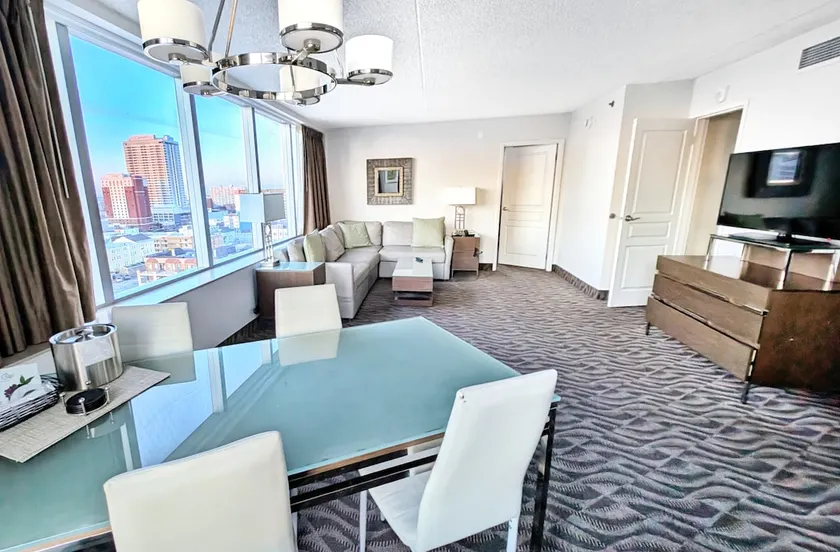 Cozy 1BR Oceanfront Getaway AC! - Image 1