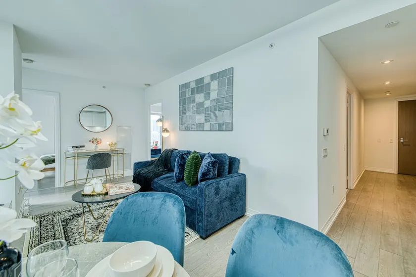 StayToronto - Premium 2BR Suite 2BA Downtown - Image 1