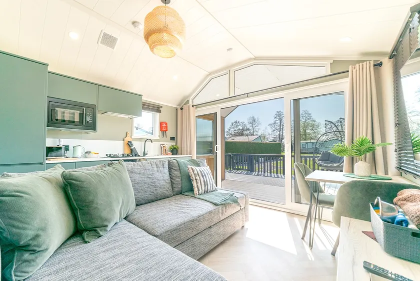 Luxury Glamping ”The Snug” - 1 Bedroom - Image 1