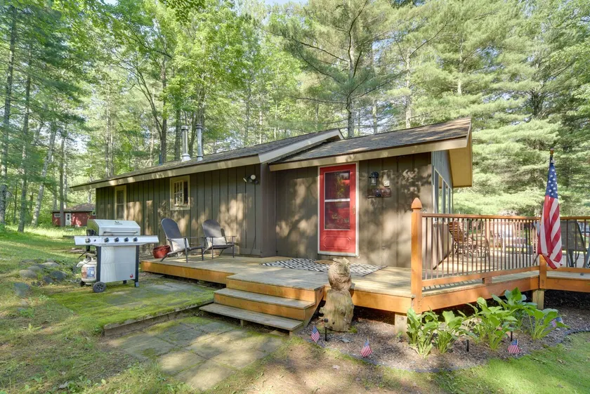 Charming Cabin on Grindstone Lake - Image 1
