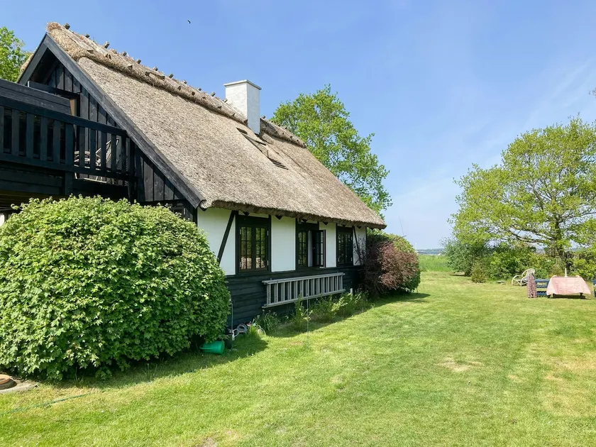 Family-friendly lovely house with terrace, garden & barbeque | Water view | Suitable for remote work | Pet-friendly - Image 1