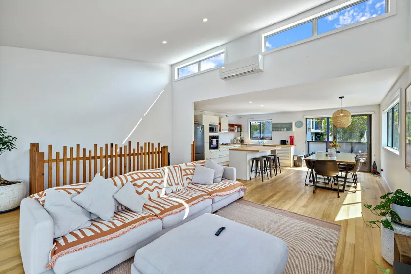 Seaview Retreat - Image 1