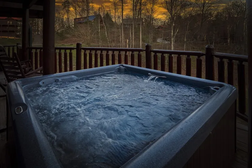 Rascals Retreat: Hot Tub, Gameroom. Arts & Crafts - Image 1