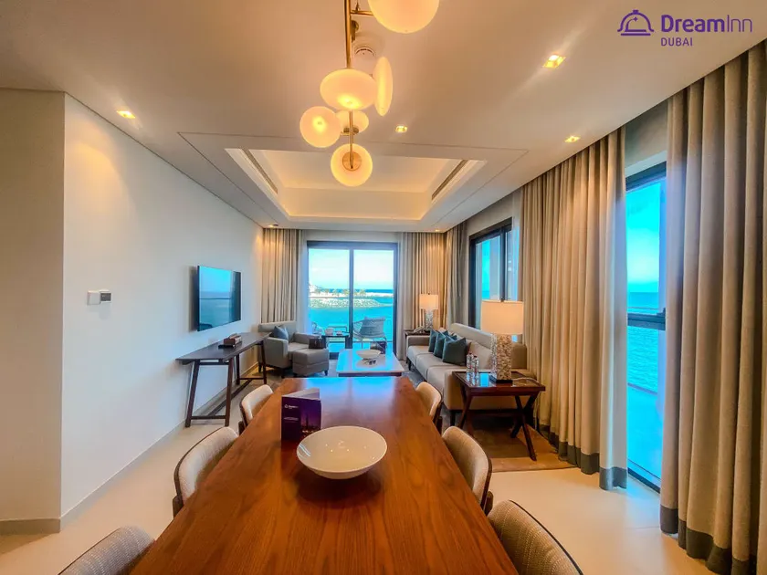 Dream Inn - 3BR Apartment with Full Sea View - Image 1