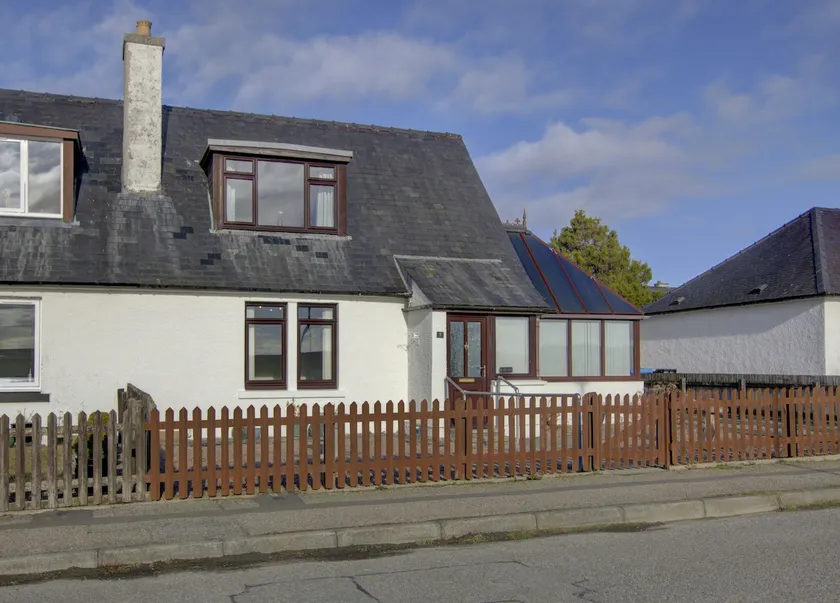 Kavija Invergordon in Invergordon - Image 1