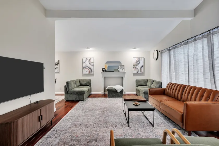 Vacation Home in Albany - Image 1