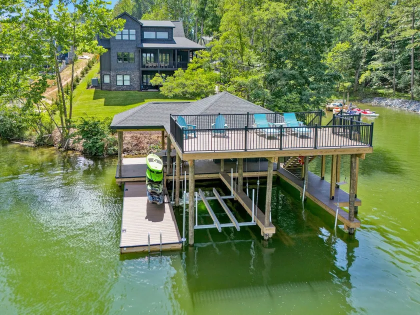 SML Sunset Escape~7 Bedroom/5 Bath~Sleeps 18 - Image 1