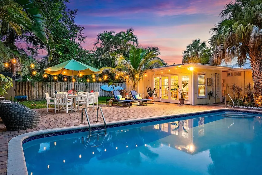 Sawfish Bay Bungalow, Location! - Image 1