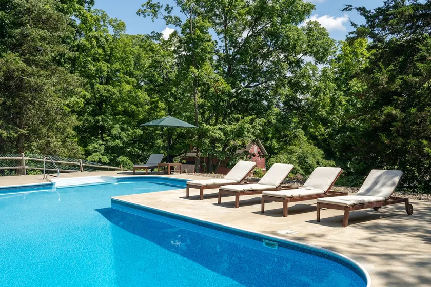 Todd Hill Farmhouse Historic Charm & Luxury - Image 1