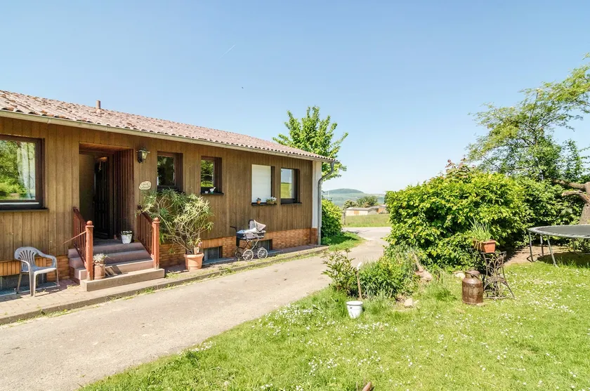 Country life vacation home - Image 1