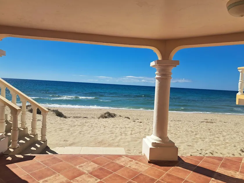 Seaside Suenos - Beachfront Villa #4 - Image 1