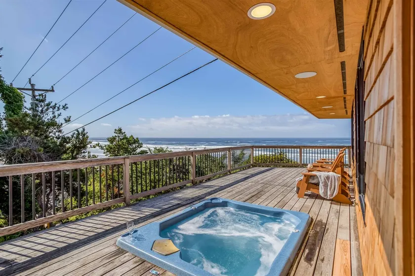 Paradise View - Hot Tub with Ocean Views! - Image 1