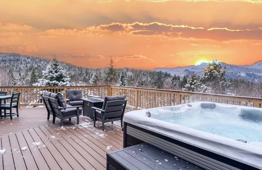 Stunning Summer Mtn Home Near Lake, Pet Friendly - Image 1