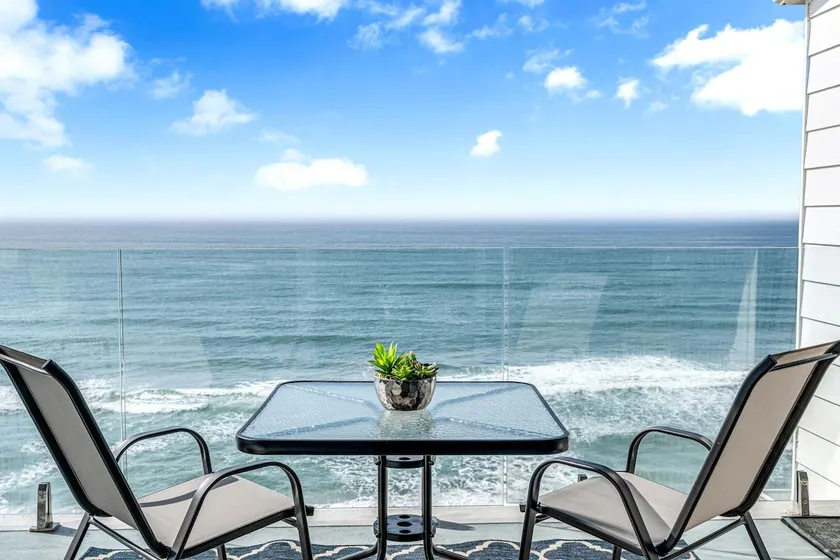 Oceanfront Sea Forever - New Listing - Image 1
