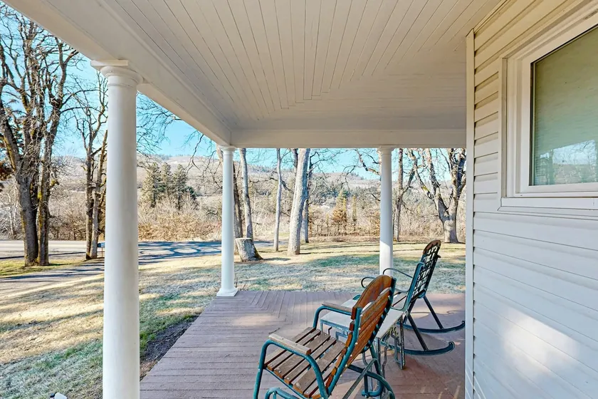 Beautiful historic family home on a Cherry Orchar - Image 1