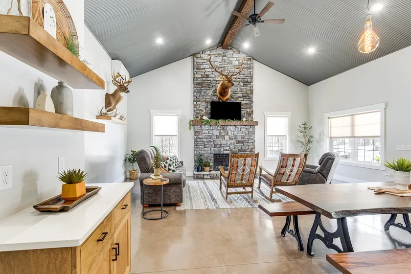 Family Retreat w/ Fire Pit & Yard in Mineral City - Image 1