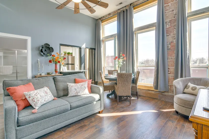 Loft-style Apt in Dtwn Monett: Pets Welcome! - Image 1