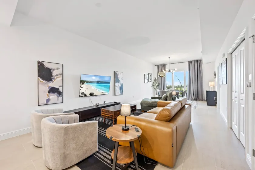 Luxury Condo Retreat in Merritt Island - Image 1