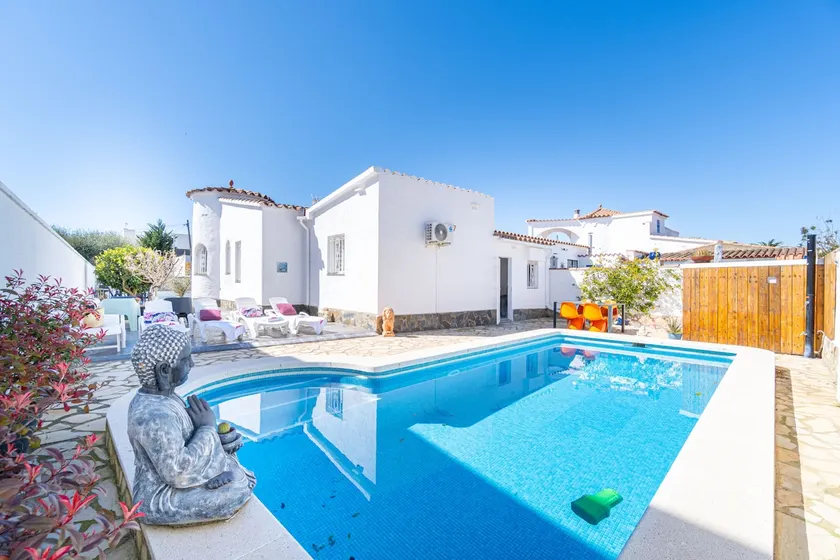 0009-Alberes House with pool - Image 1