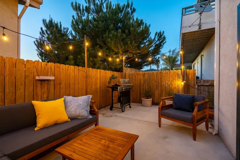 Pup Friendly*Fire Pit*Sleeps 8! - Image 1