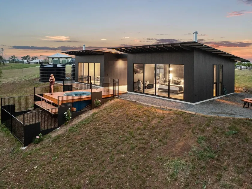 McGill Vineyard Moffatdale - Image 1