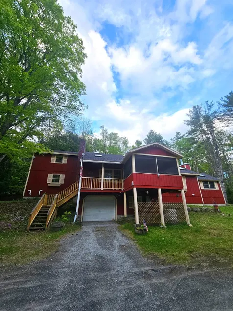 Brant Lake Retreat - Sleeps 17 - Hot Tub! - Image 1