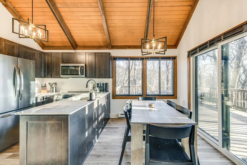 Walk to Ski Slopes: Wintergreen Resort Treehouse - Image 1