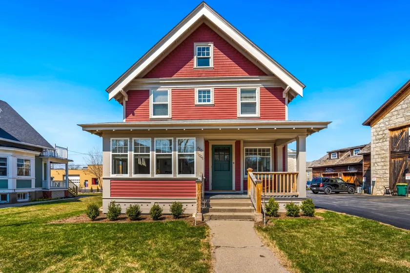 Little Red House - Image 1