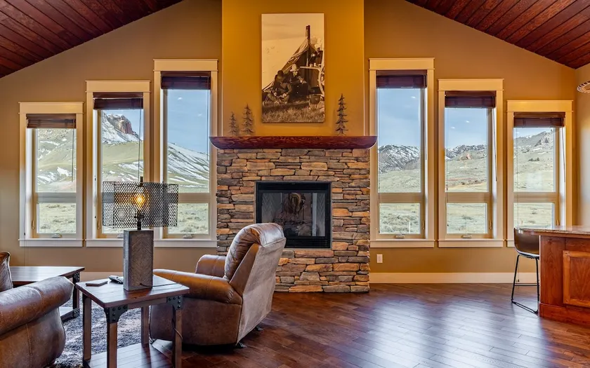 Elk Meadow Retreat- Fireplace, Sleeps 4 guests - Image 1
