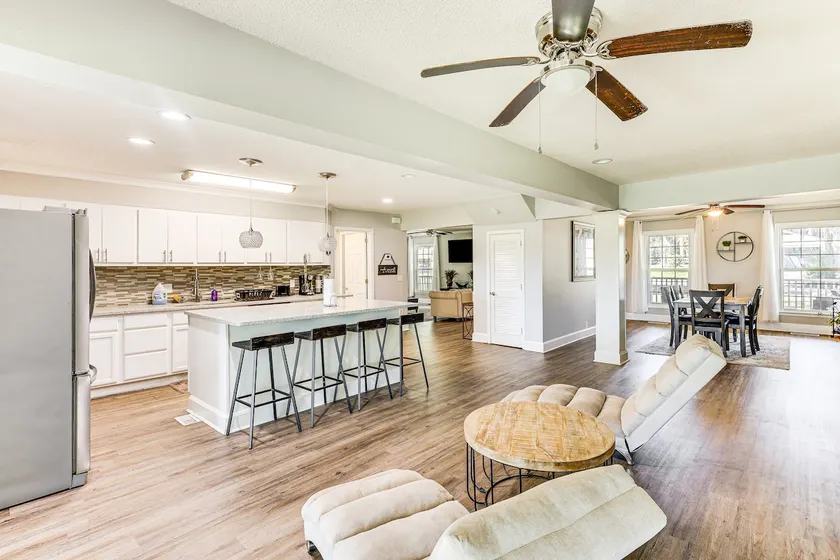 10 Mi to St Simons Island: Home w/ Screened Porch - Image 1