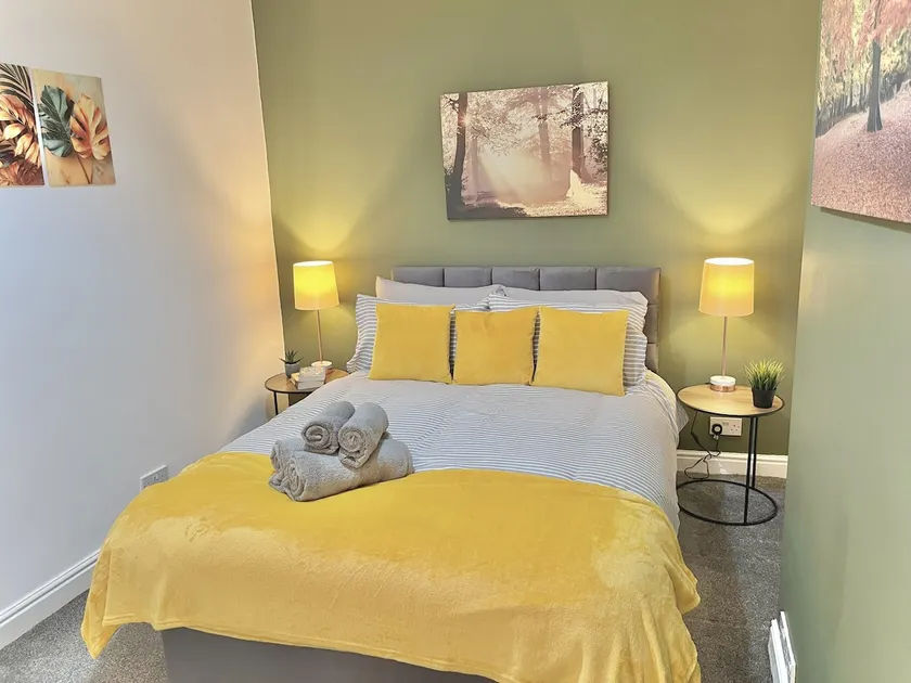 Residence-Premium-Private Bathroom-Street View - Image 1