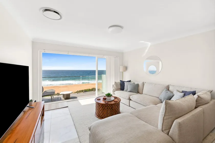 Lume on the Shore - A Stylish Oceanfront Getaway - Image 1