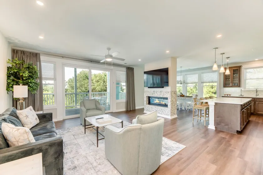Serene Retreat, Large End Unit, Peaceful Views - Image 1