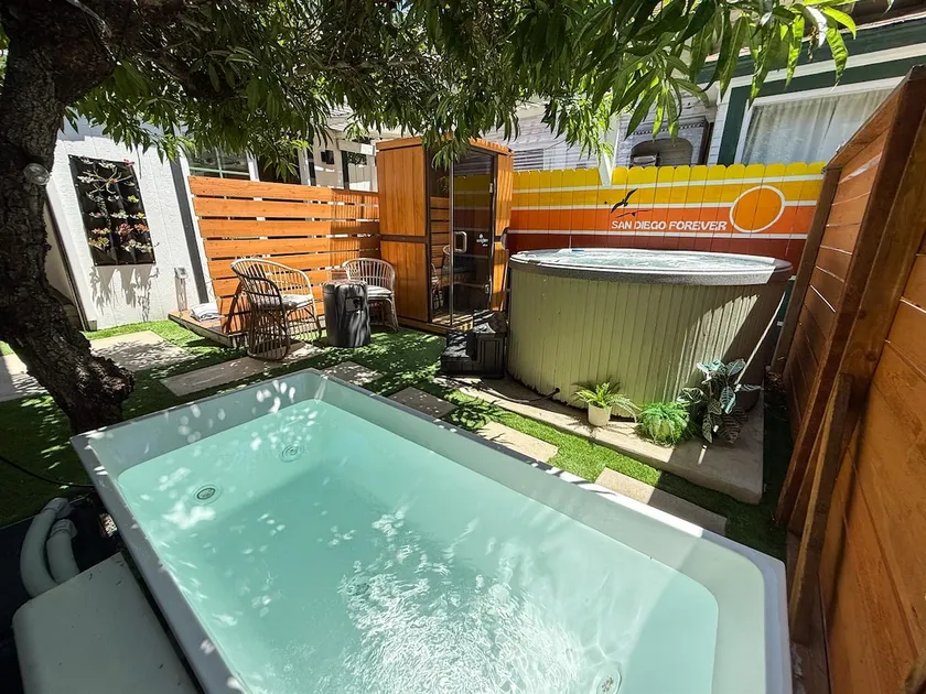 1 mile to Gaslamp—eScooters, Hot tub, Sauna - Image 1