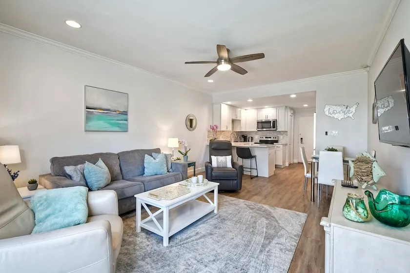 La Costa Luxury Condo - Fully Remodeled - Image 1