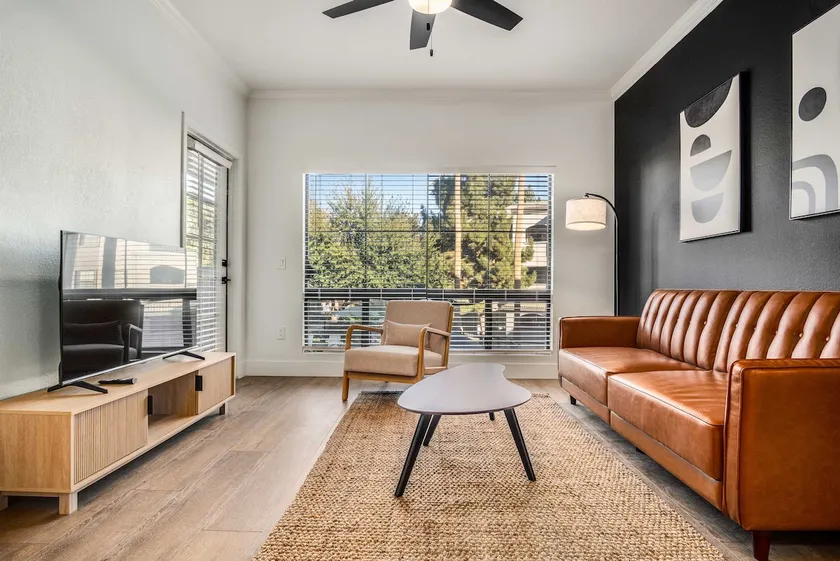 Boulevard Stays Quiet Modern 2BR Pickleball, Pool, - Image 1
