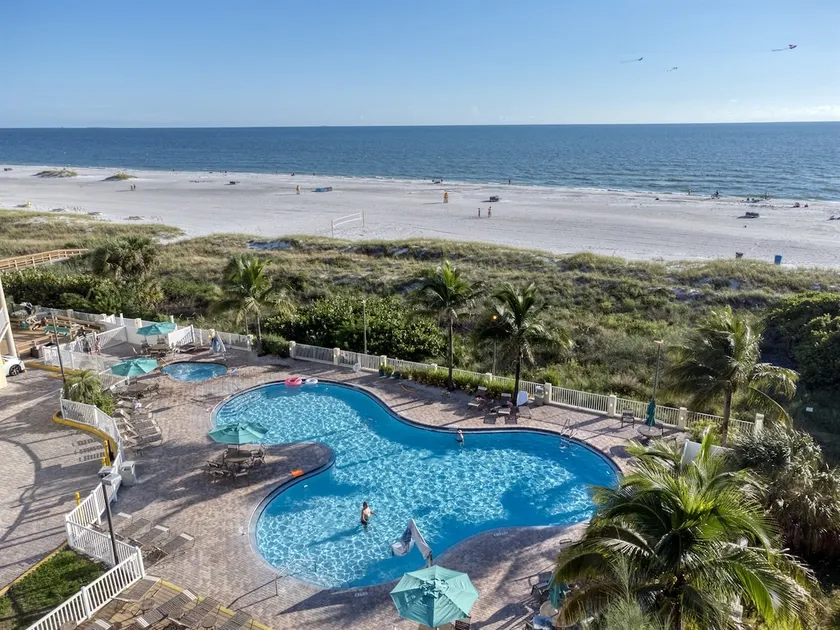Fantastic IRB waterfront condo, Sunset Vistas,408N - Image 1