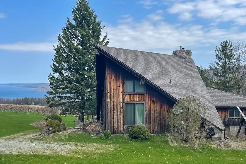 Near Canandaigua Lake: Retro Cabin w/ Deck & Views - Image 1