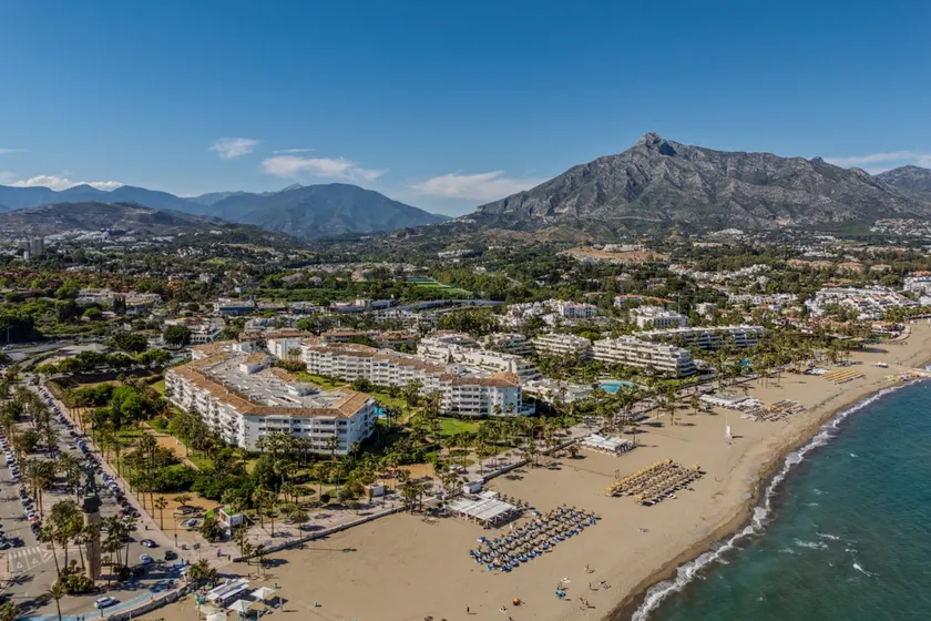New Renovated Front Line Beach Playa Rocio Puerto Banus - Image 1