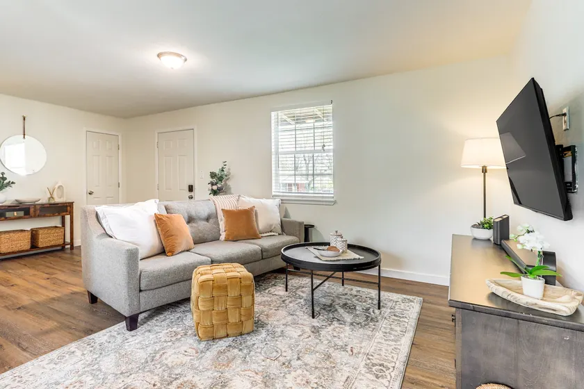 4 Mi to Dtwn: Dog-friendly Fayetteville Home - Image 1