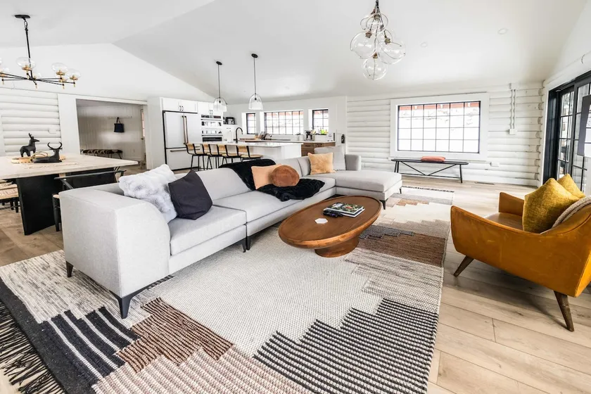 Modern Comfort Timeless Charm - Log Cabin Retreat - Image 1